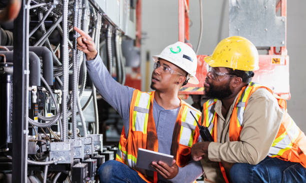 Best Commercial Electrician Services  in Montevideo, MN